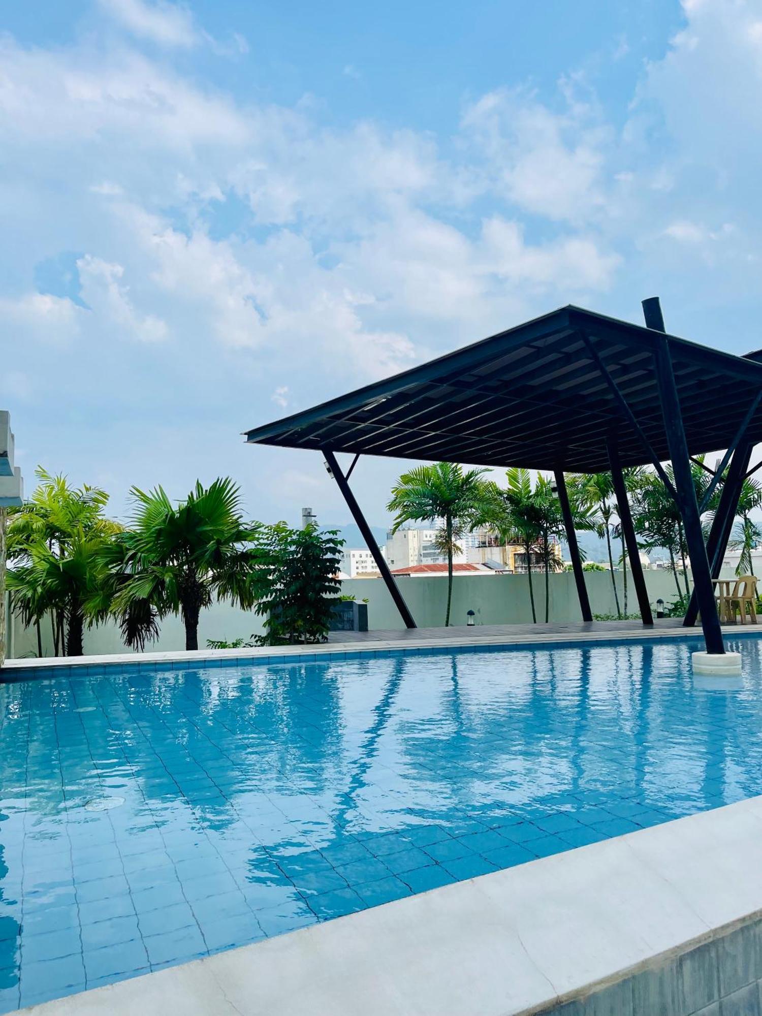 2-Bedroom Condo Unit With Balcony At Centrio Tower Beside Ayala Centrio Mall Downtown Cdo Cagayan de Oro Kültér fotó