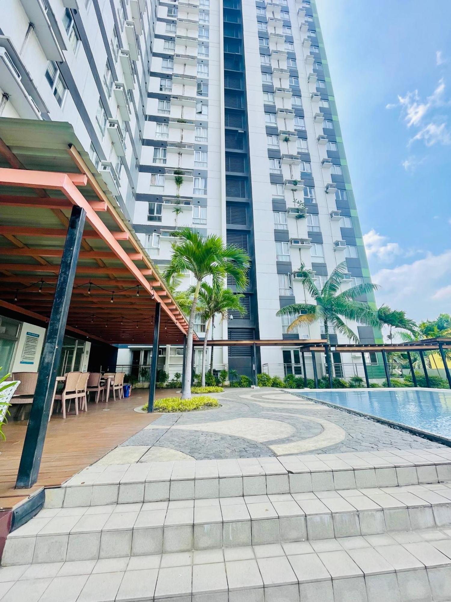 2-Bedroom Condo Unit With Balcony At Centrio Tower Beside Ayala Centrio Mall Downtown Cdo Cagayan de Oro Kültér fotó