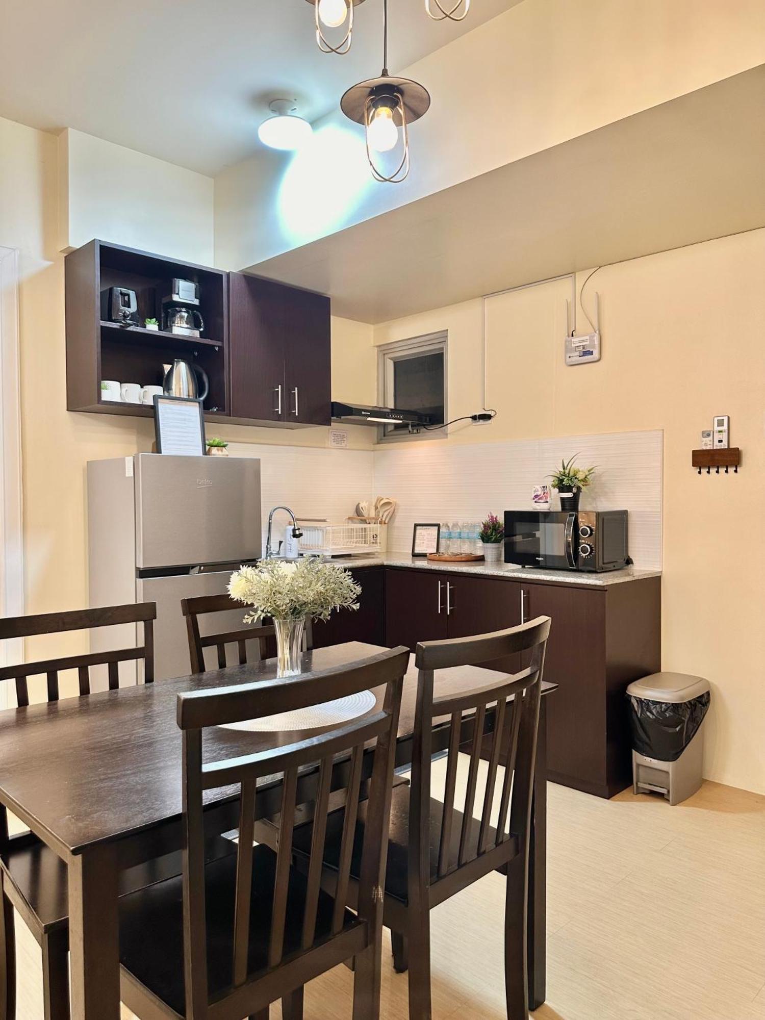 2-Bedroom Condo Unit With Balcony At Centrio Tower Beside Ayala Centrio Mall Downtown Cdo Cagayan de Oro Kültér fotó