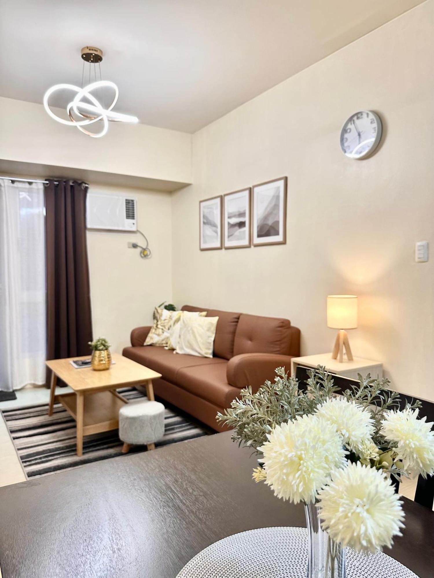 2-Bedroom Condo Unit With Balcony At Centrio Tower Beside Ayala Centrio Mall Downtown Cdo Cagayan de Oro Kültér fotó
