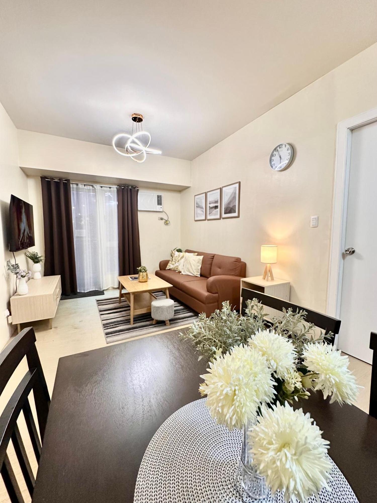 2-Bedroom Condo Unit With Balcony At Centrio Tower Beside Ayala Centrio Mall Downtown Cdo Cagayan de Oro Kültér fotó