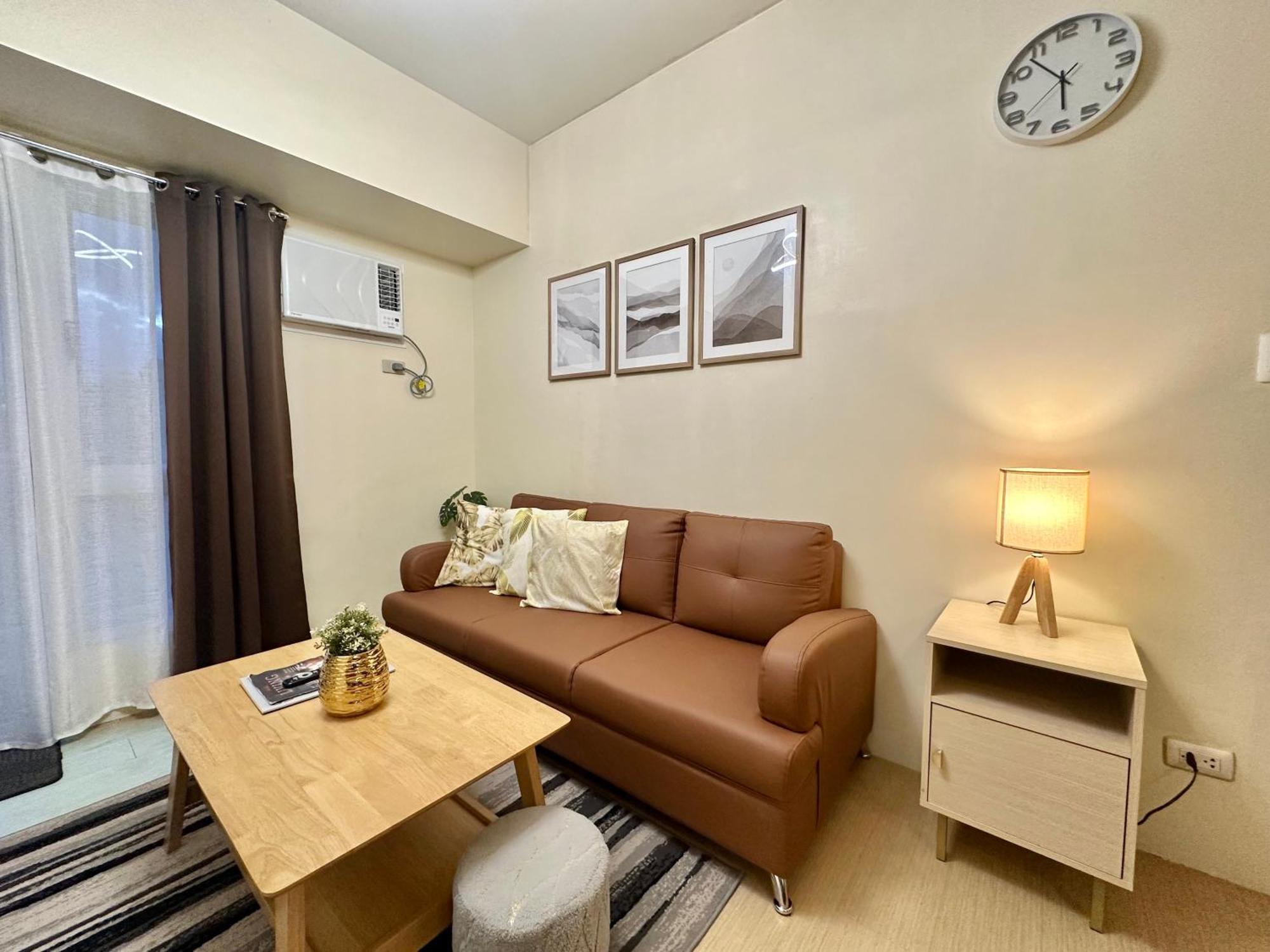 2-Bedroom Condo Unit With Balcony At Centrio Tower Beside Ayala Centrio Mall Downtown Cdo Cagayan de Oro Kültér fotó